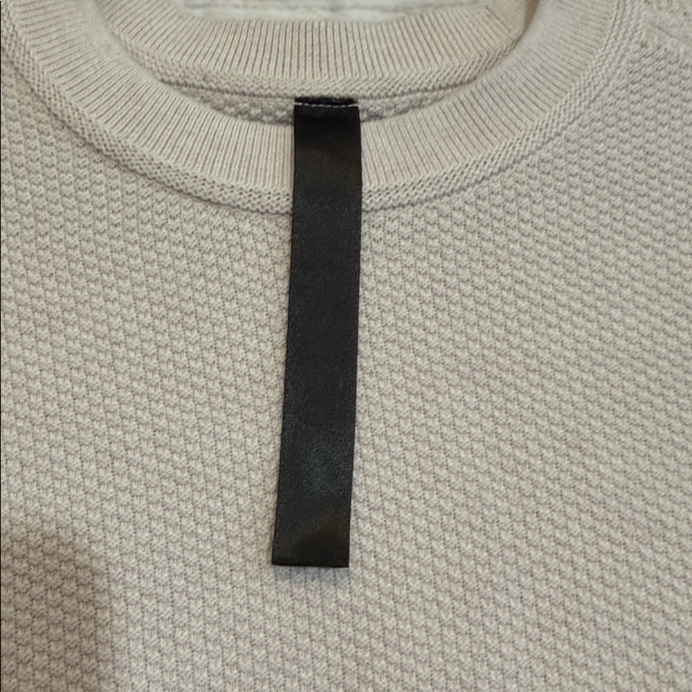 lululemon athletica Men's Ivory Textured Knit Crewneck Sweater Size M - Picture 7 of 9